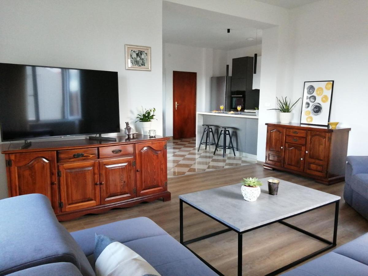 Apartments Jelka ポスティレ エクステリア 写真